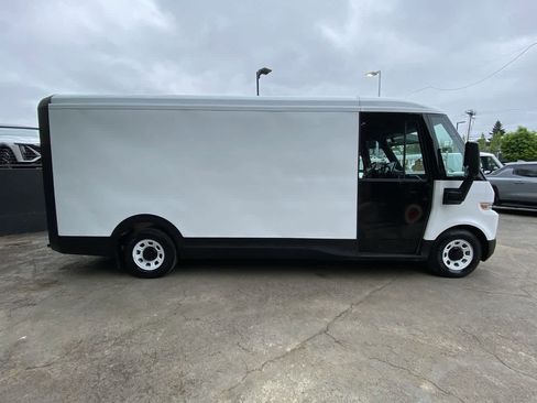 Used 2023 Chevrolet Brightdrop 600 w/ Active Safety Package 2 AWD/4WD image 7