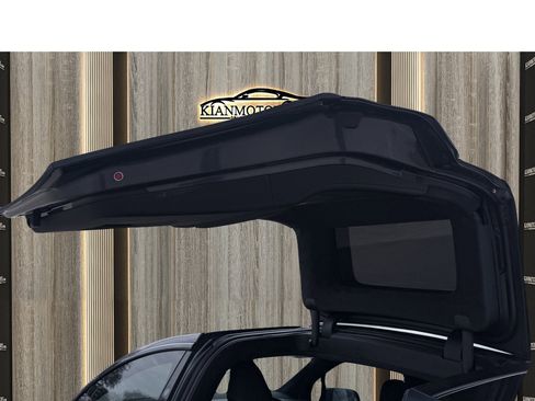 Used 2023 Tesla Model X image 30