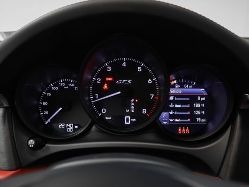 Certified 2024 Porsche Macan GTS w/ Premium Plus Package AWD/4WD image 37