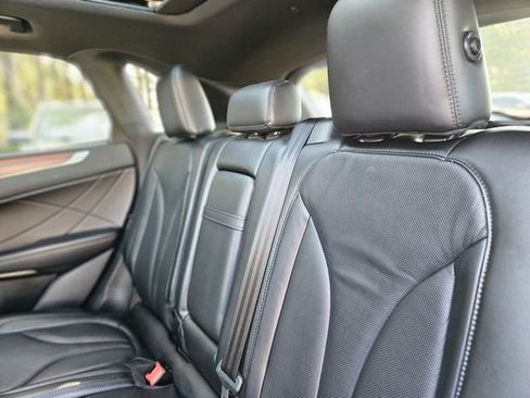 Used 2017 Lincoln MKC Reserve image 28