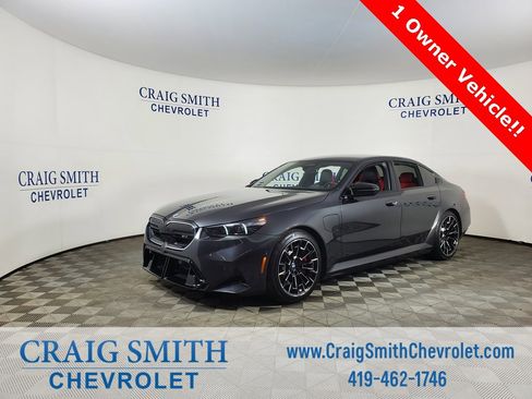 Used 2025 BMW M5 w/ Executive Package image 1
