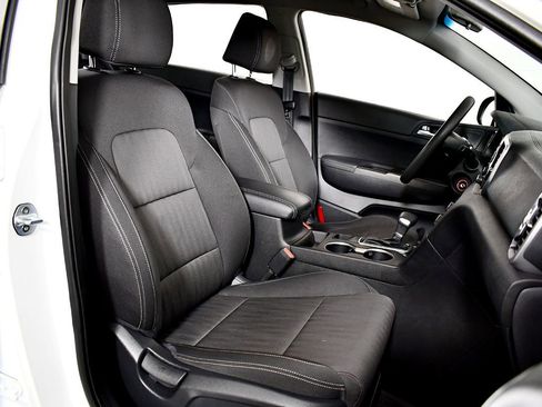 Used 2019 Kia Sportage LX image 34