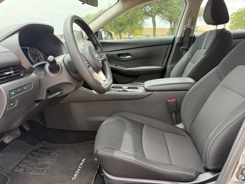 Used 2025 Nissan Sentra SV FWD image 27