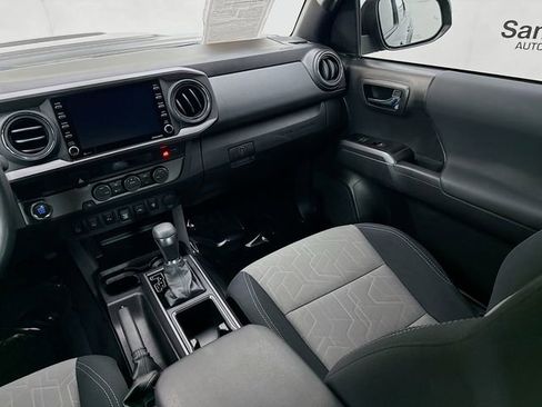 Used 2022 Toyota Tacoma TRD Sport image 21