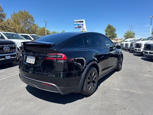 Used 2024 Tesla Model X AWD/4WD image 3