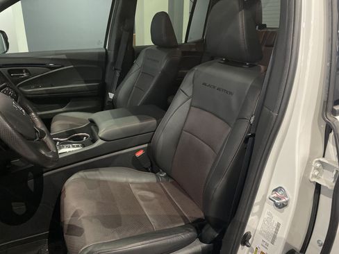 Used 2025 Honda Ridgeline Black Edition image 19