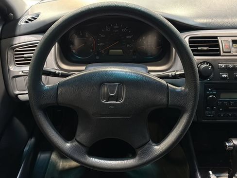 Used 2002 Honda Accord VP image 16