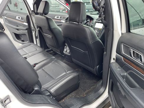 Used 2018 Ford Explorer Limited w/ Equipment Group 301A image 10