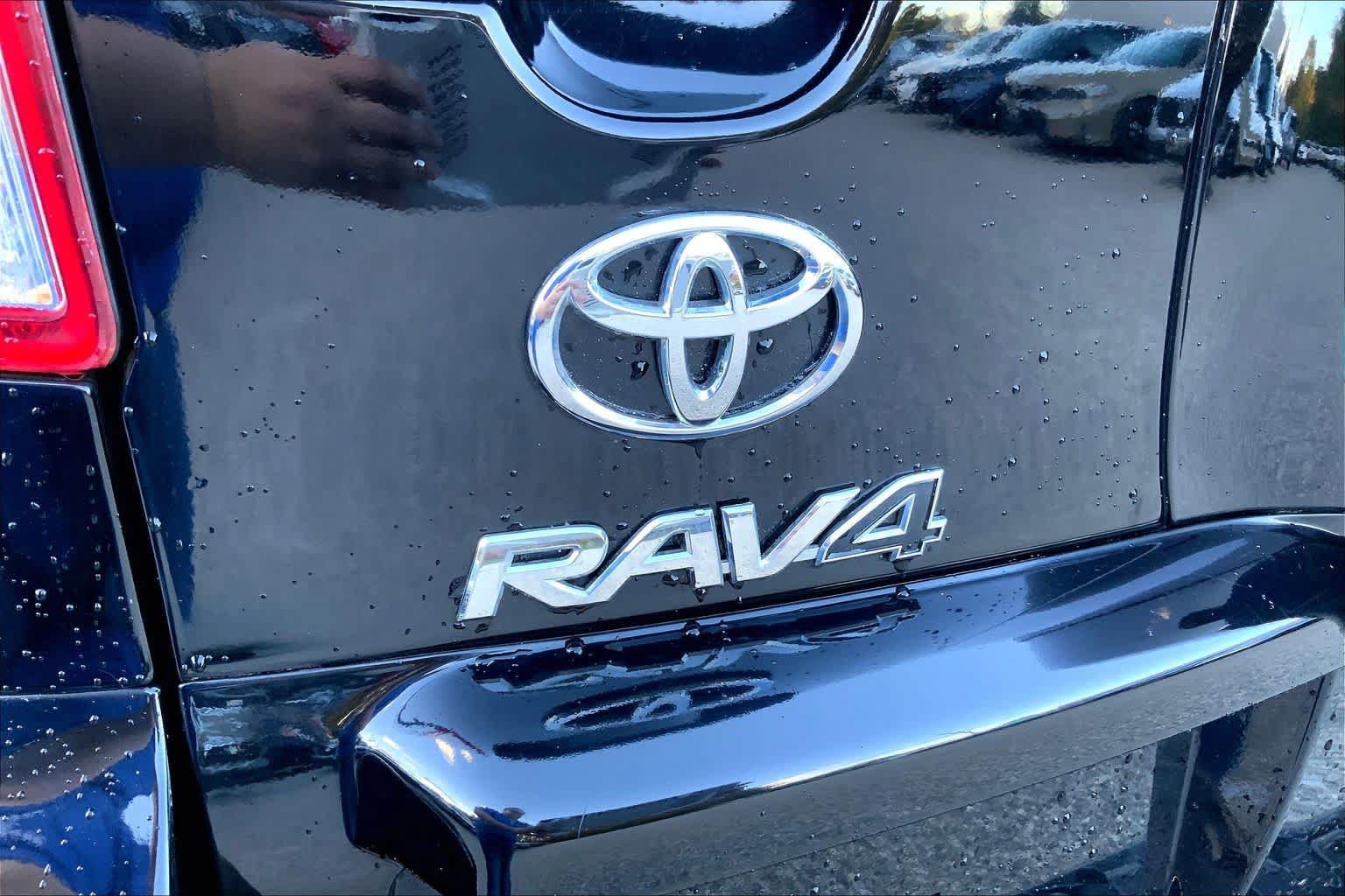 Used 2012 Toyota RAV4 4WD w/ Value Pkg image 31