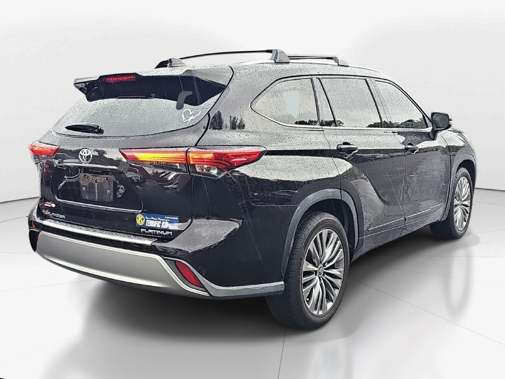 Used 2021 Toyota Highlander Platinum FWD image 5