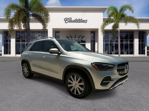 Used 2024 Mercedes-Benz GLE 350 4MATIC image 2