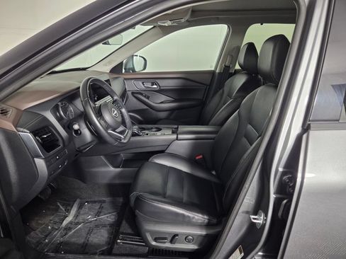 Used 2023 Nissan Rogue SL w/ SL Premium Package FWD image 9
