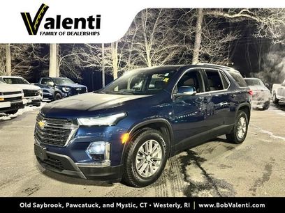 Used 2023 Chevrolet Traverse LT