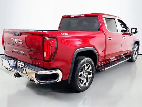 Used 2022 GMC Sierra 1500 SLT AWD/4WD image 4