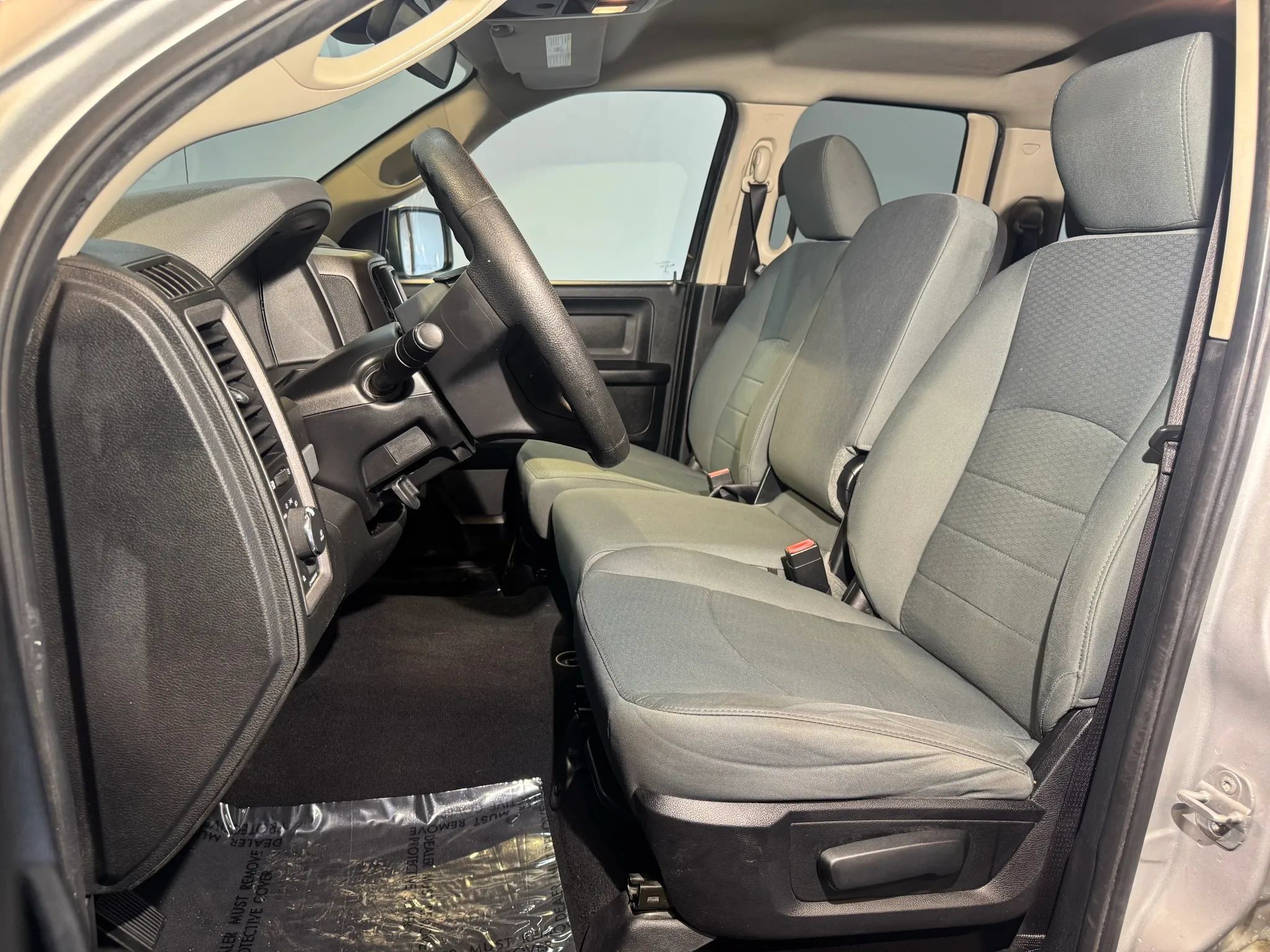 Used 2014 RAM 1500 Express AWD/4WD image 9