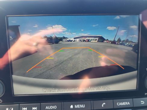 New 2025 Nissan Pathfinder SV w/ Black Appearance Package image 17