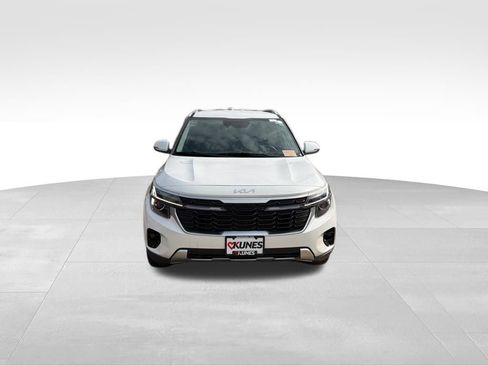 Used 2025 Kia Seltos S FWD image 4