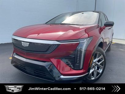 Certified 2025 Cadillac Optiq Luxury 1