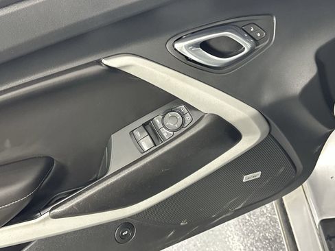 Used 2018 Chevrolet Camaro LT image 17