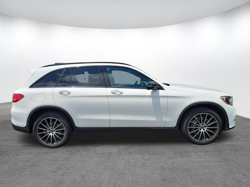 Used 2017 Mercedes-Benz GLC 300 image 2