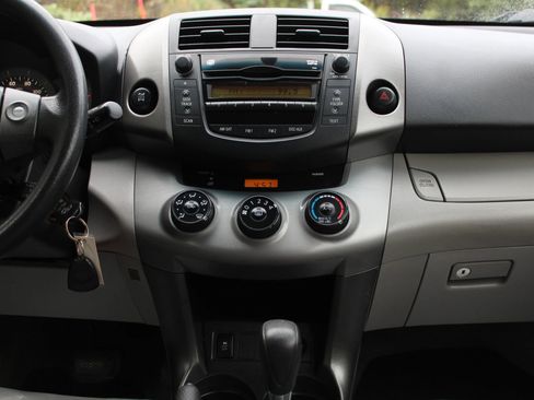 Used 2010 Toyota RAV4 4WD image 21