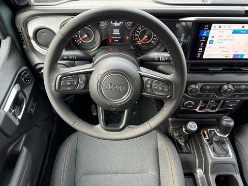 New 2026 Jeep Gladiator Sport AWD/4WD image 14