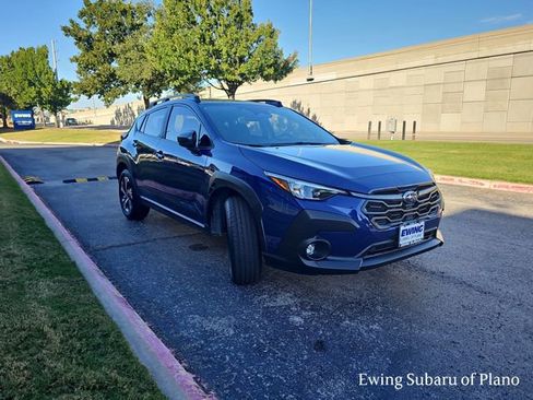 Used 2025 Subaru Crosstrek 2.0i Premium image 7