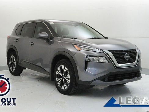 Used 2023 Nissan Rogue SV image 1