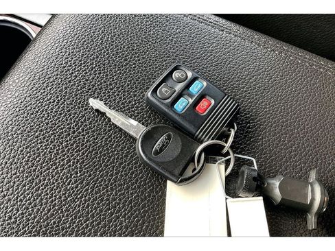 Used 2008 Ford Expedition EL Limited image 14