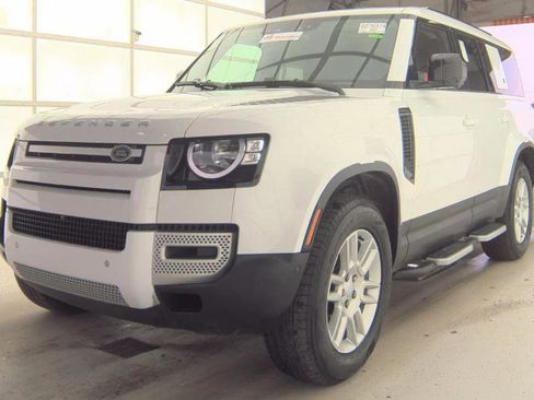 Used 2023 Land Rover Defender 130 S image 4