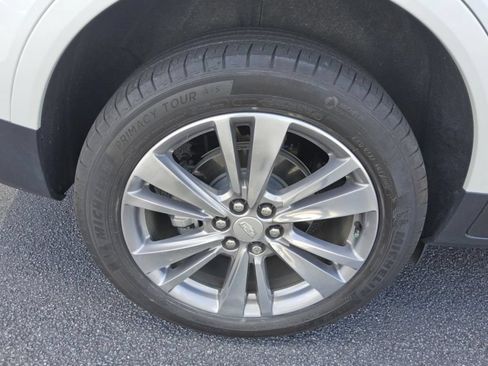 Used 2024 Cadillac XT5 Premium Luxury w/ Technology Package FWD image 8