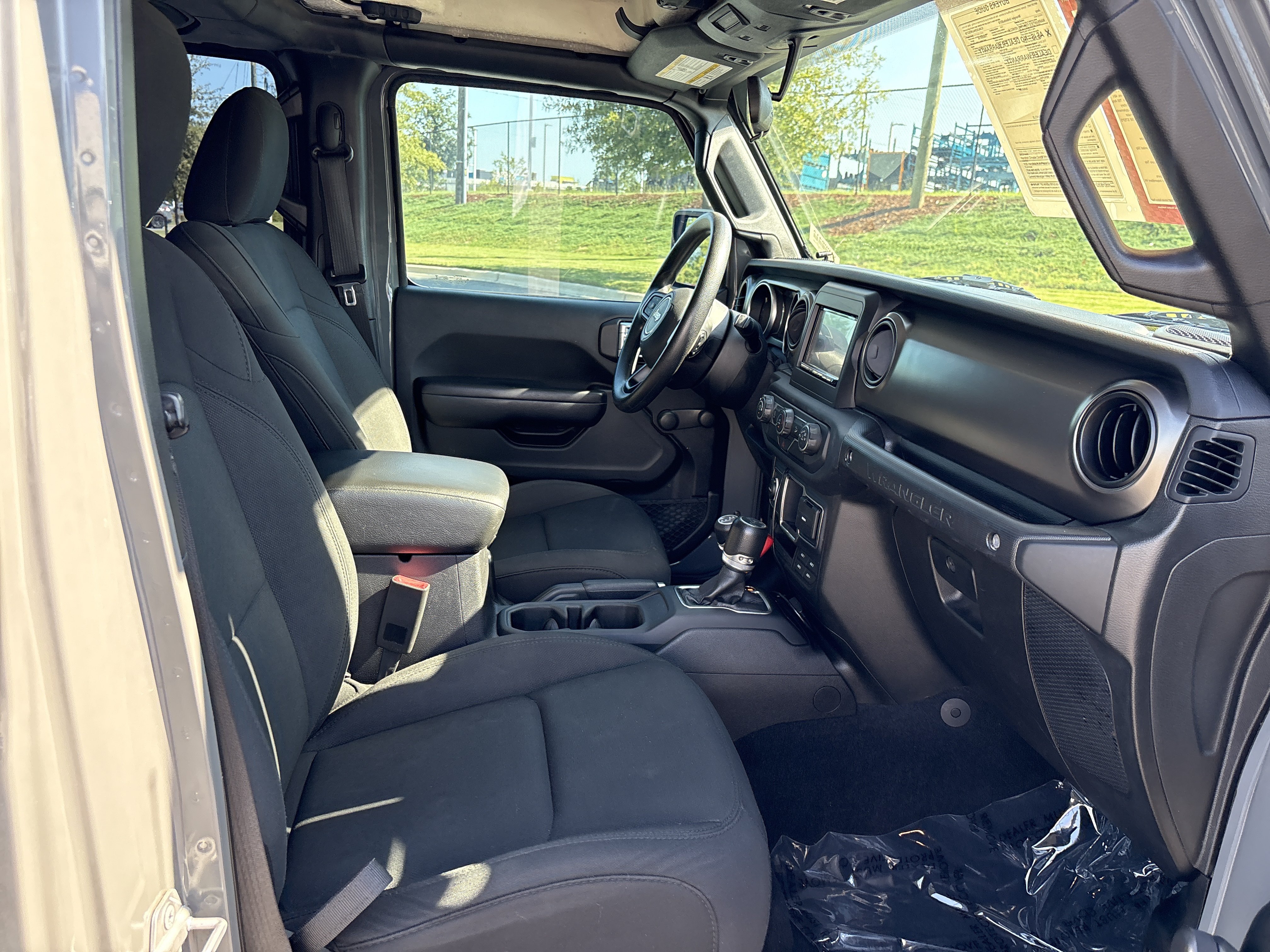 Used 2018 Jeep Wrangler Unlimited Sport AWD/4WD image 23