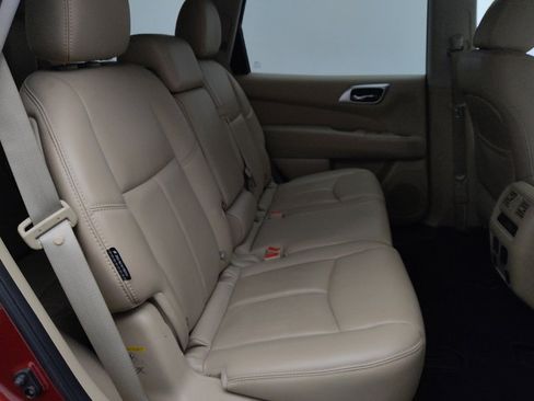 Used 2018 Nissan Pathfinder SL w/ SL Premium Package AWD/4WD image 19
