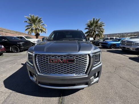 Used 2021 GMC Yukon Denali w/ Denali Premium Package image 8