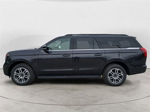New 2025 Ford Expedition Max Active image 2