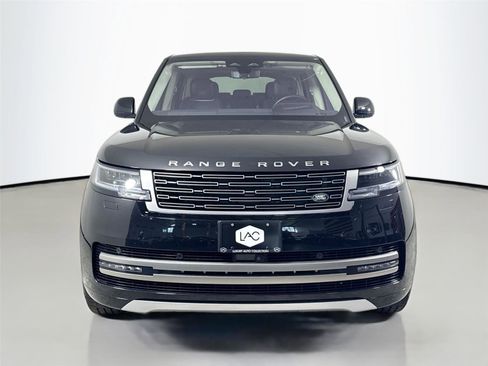 Used 2023 Land Rover Range Rover Long Wheelbase SE image 11