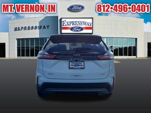 Used 2024 Ford Edge SEL AWD/4WD image 7