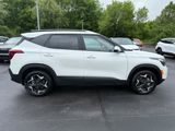 Used 2025 Kia Seltos S image 4