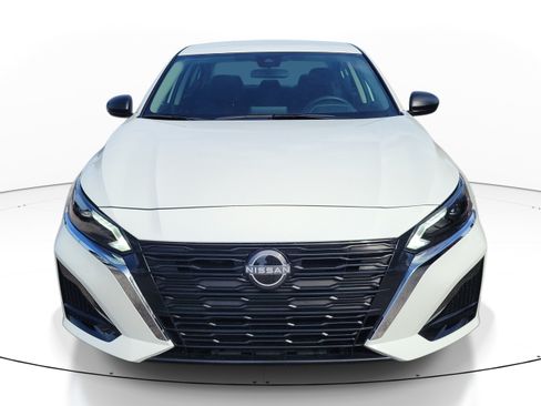 Certified 2025 Nissan Altima 2.5 S FWD image 2