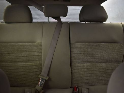Used 2005 Subaru Outback 2.5i AWD/4WD image 23