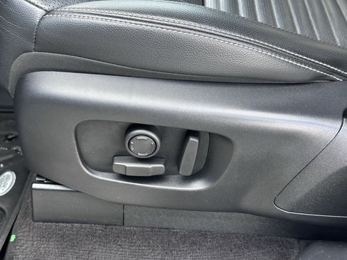 Used 2022 Land Rover Discovery S R-Dynamic image 14