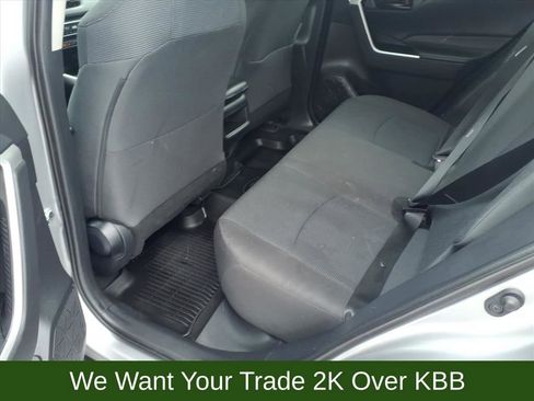 Used 2020 Toyota RAV4 LE image 12