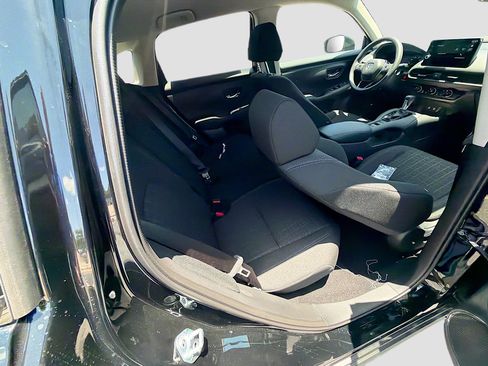 New 2027 Honda HR-V LX image 21