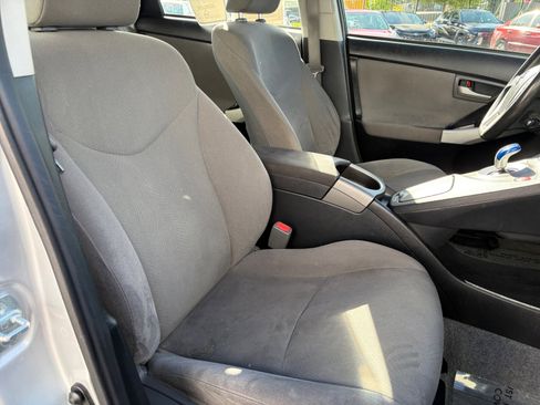 Used 2014 Toyota Prius Three FWD image 31