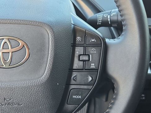 Used 2023 Toyota Prius LE image 23