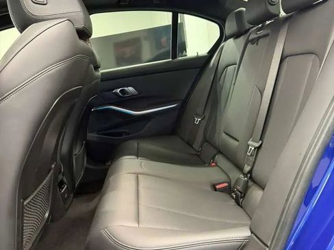 Used 2022 BMW 330e w/ M Sport Package image 10