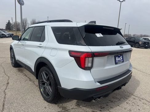 New 2026 Ford Explorer ST w/ Sun And Sound Package AWD/4WD image 5