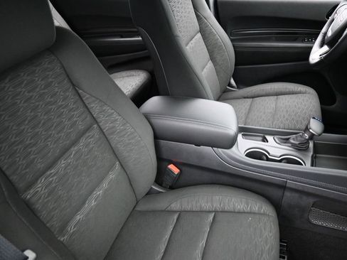 Used 2024 Dodge Durango SXT w/ 3rd Row Seating Group image 18