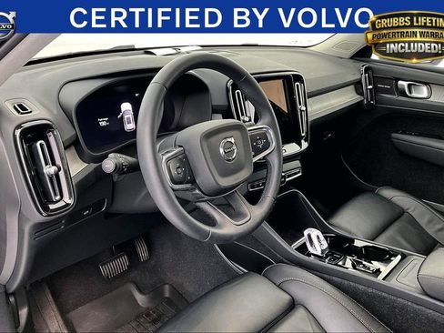 Certified 2024 Volvo XC40 B5 Ultimate w/ Protection Package Premier AWD/4WD image 17