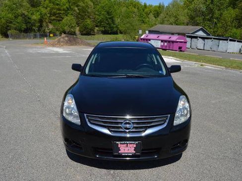 Used 2010 Nissan Altima 2.5 S FWD image 9